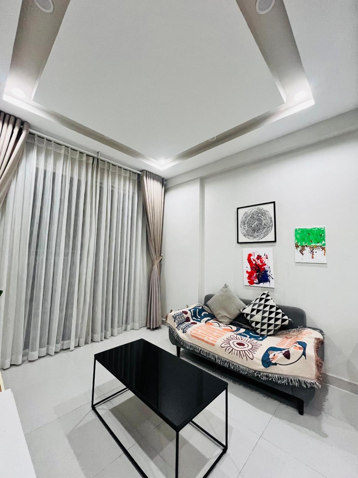 Апартаменти Kirakuan Luxury 2Br Pool/Gym Хошимін Екстер'єр фото